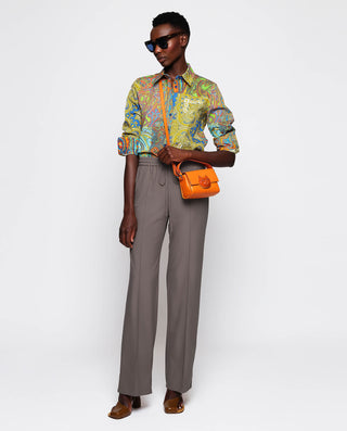 Pantalón elástico gris en tejido técnico