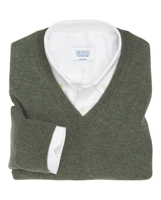 Jersey de punto "Lambswool" cuello pico verde by M