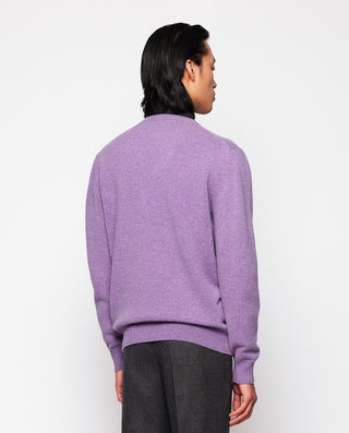 Jersey morado de lambswool (cuello V) by MIRTO
