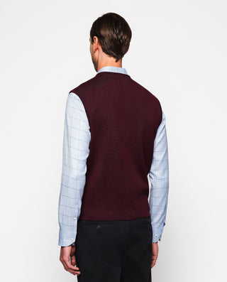 Chaleco burdeos de punto con botones by MIRTO