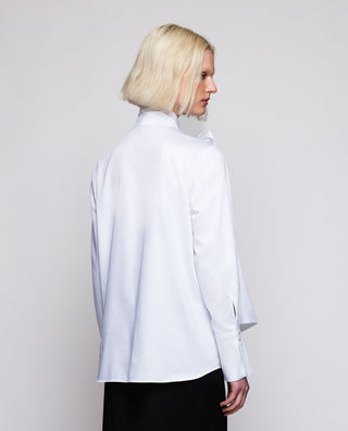 Camisa blanca con maxi lazada de algodón by MIRTO | 04304_0050_2