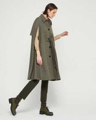 Beige shirt with pockets