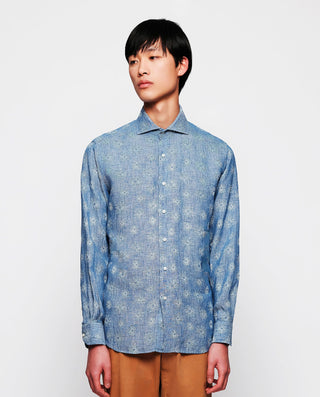 Camisa casual de lino estampado floral azul by MIR