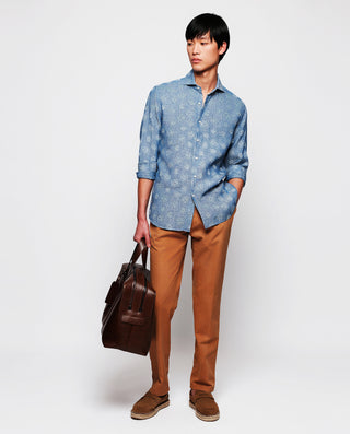 Camisa casual de lino estampado floral azul by MIR