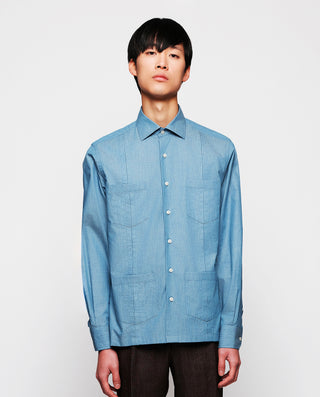 Guayabera de algodón azul denim by MIRTO