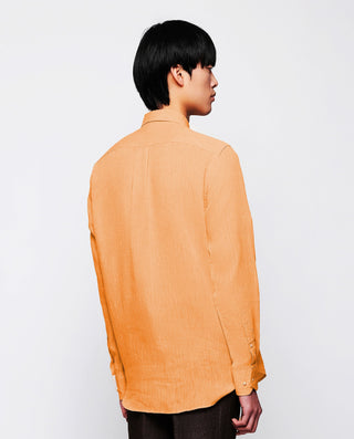 Camisa casual de lino naranja by MIRTO