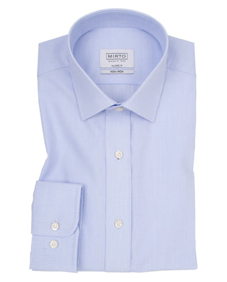 Blue spread-collar tailored-fit travel-shirt