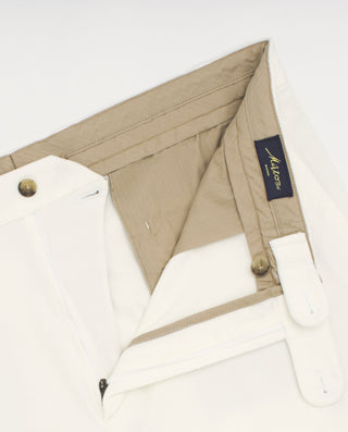 PANTALON REGULAR FIT ALGODON blanco by MIRTO | 02905_0050_5