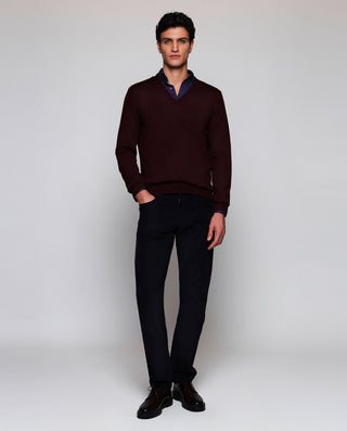 Jersey cuello V granate de lana merino extrafina