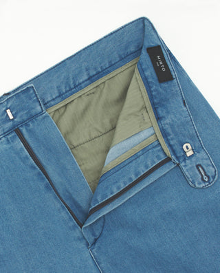 Pantalón regular fit denim lyocell y algodón azul claro