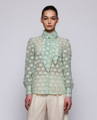 Camisa verde fil coupé floral con lazada by MIRTO | 04259_0050_1