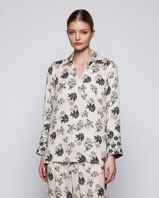 Blusa beige y verde estampado floral by MIRTO | 04325_0050_1