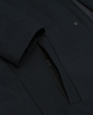 Abrigo tres cuartos azul marino con pecherín desmontable