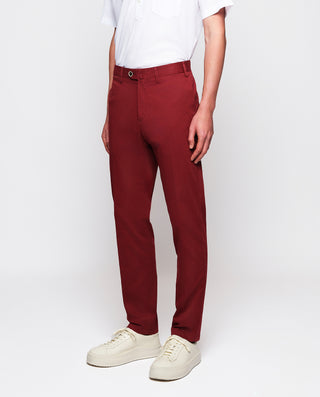 Pantalón casual de algodón burdeos by MIRTO