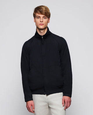 Cazadora deportiva azul oscuro