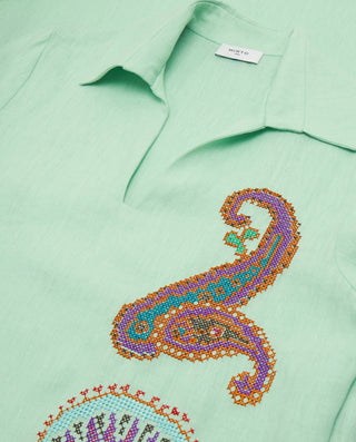 Vestido verde bordado paisley de lino
